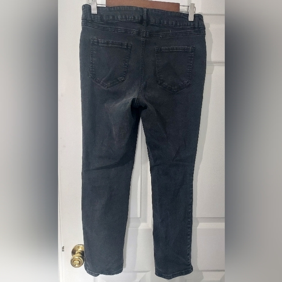 Women's Black Jeans - Picture 5 of 8